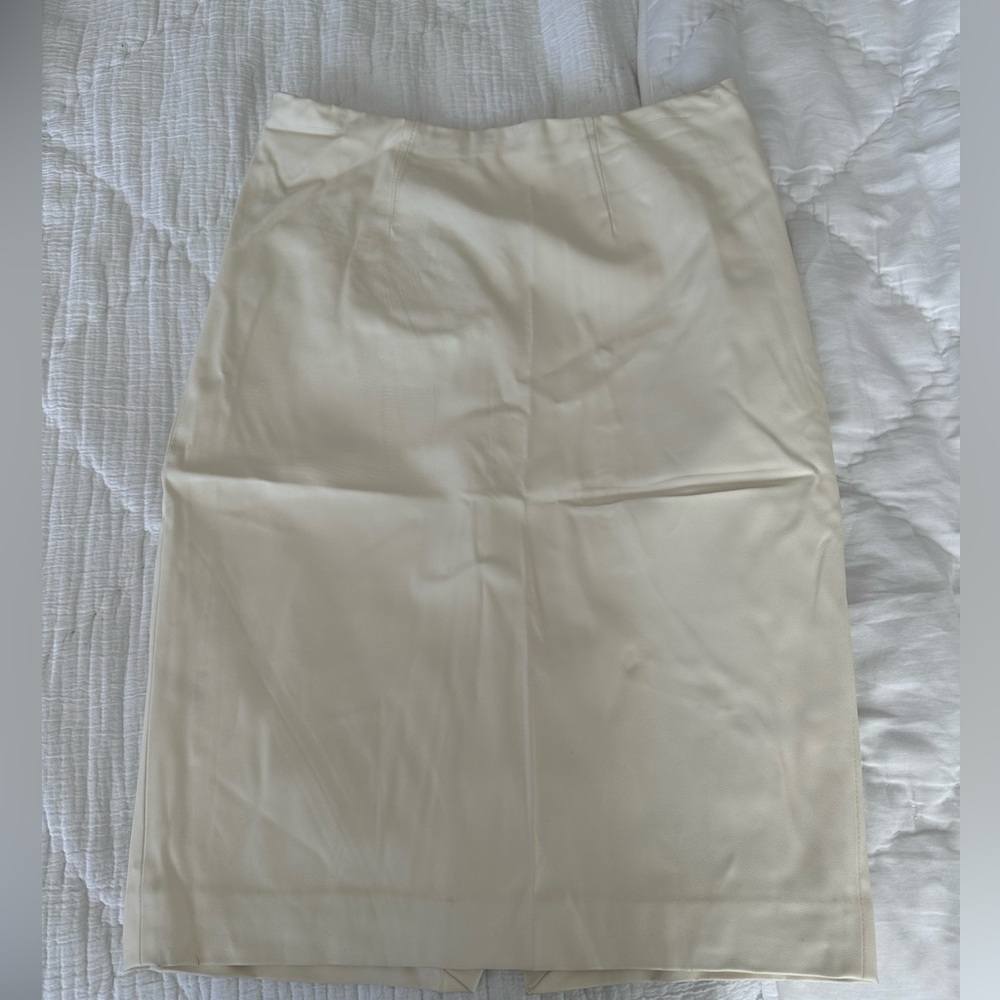Ann Taylor cream leather skirt‎